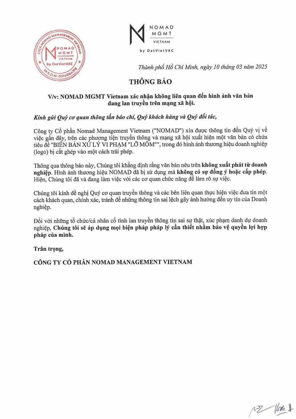 Hành vi sử dụng sai Quốc hiệu và Tiêu ngữ có thể bị coi là cung cấp thông tin sai sự thật hoặc xuyên tạc.