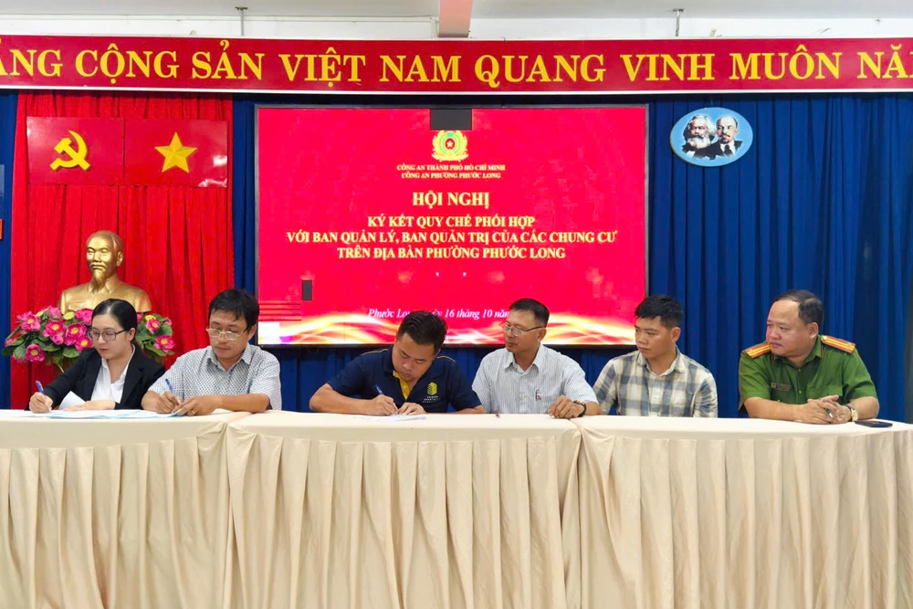 Công an phường Phước Long