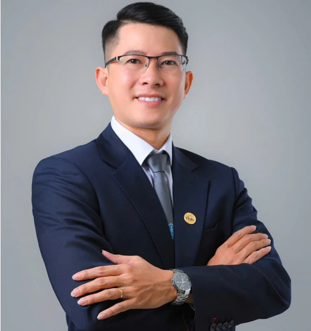 hiem-hoa-khi-dung-tren-xe-mot-banh-luu-thong-tren-duong.jpg
