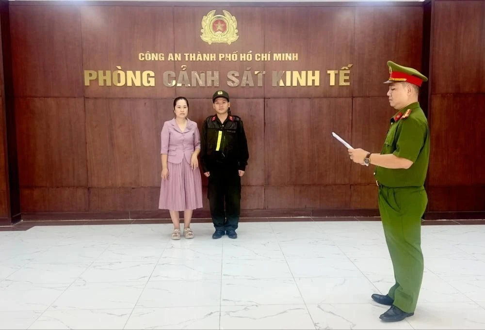 ai-khong-the-la-la-chan-cho-hanh-vi-sao-chep-chat-xam.jpg