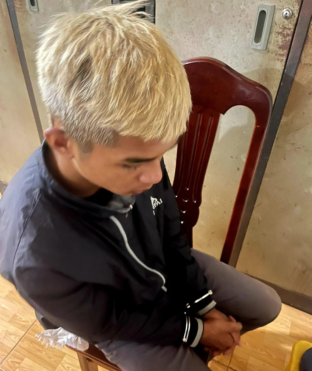 K’Brôs tại cơ quan công an. Ảnh: CABL K’Brôs tại cơ quan công an. Ảnh: CABL