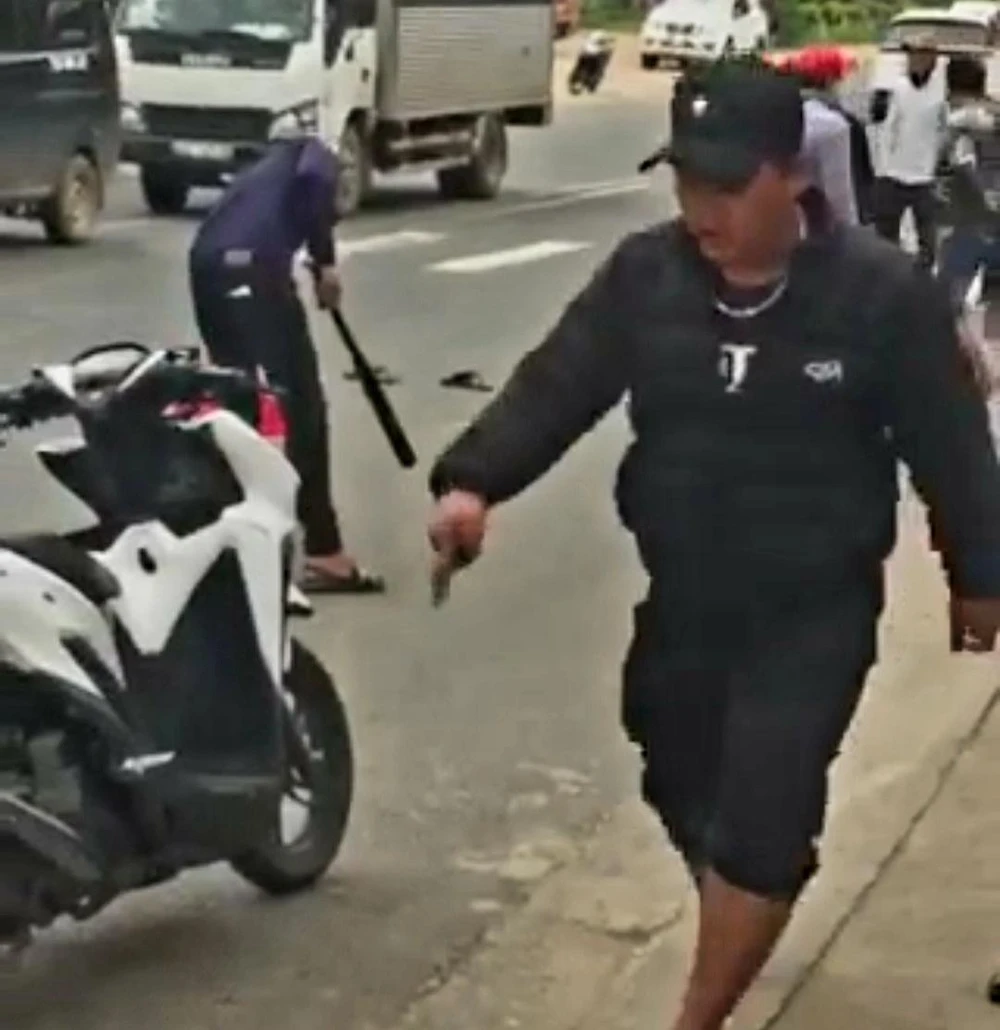 Công an TP Đà Lạt đang củng cố hồ sơ để xử lý hai nhóm ẩu đả nhau, gây mất an ninh trật tự. Ảnh cắt từ CLIP