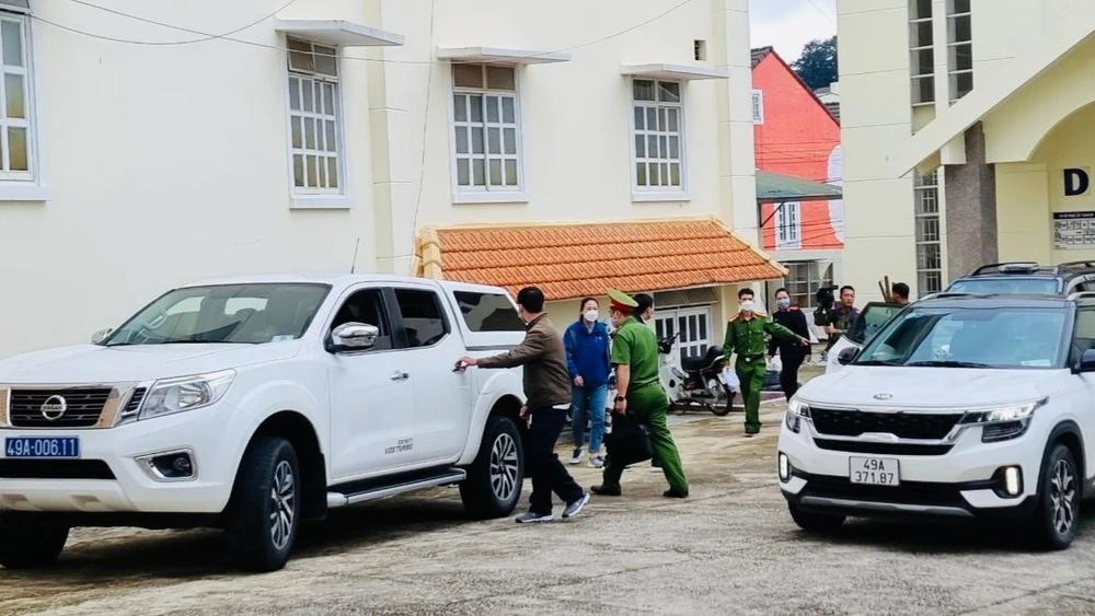 Công an tỉnh Lâm Đồng đang tiếp tục mở rộng điều tra vụ án. Ảnh KL Công an tỉnh Lâm Đồng đang tiếp tục mở rộng điều tra vụ án. Ảnh KL