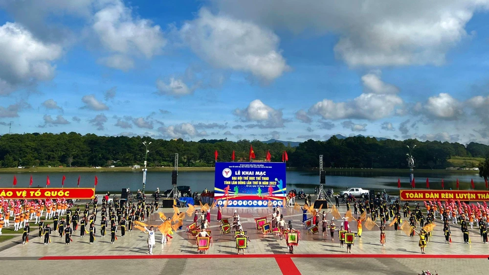 Lâm Đồng chủ trương gắn phong trào TDTT với hoạt động du lịch. Ảnh VT