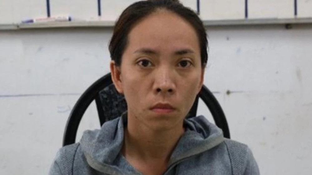 Mai Thị Chi tại cơ quan công an. Ảnh CACC