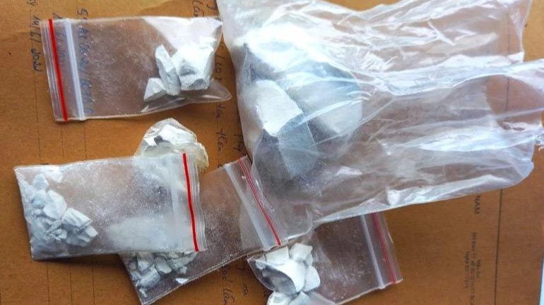 Tang vật thu giữ từ Nam. Ảnh CA