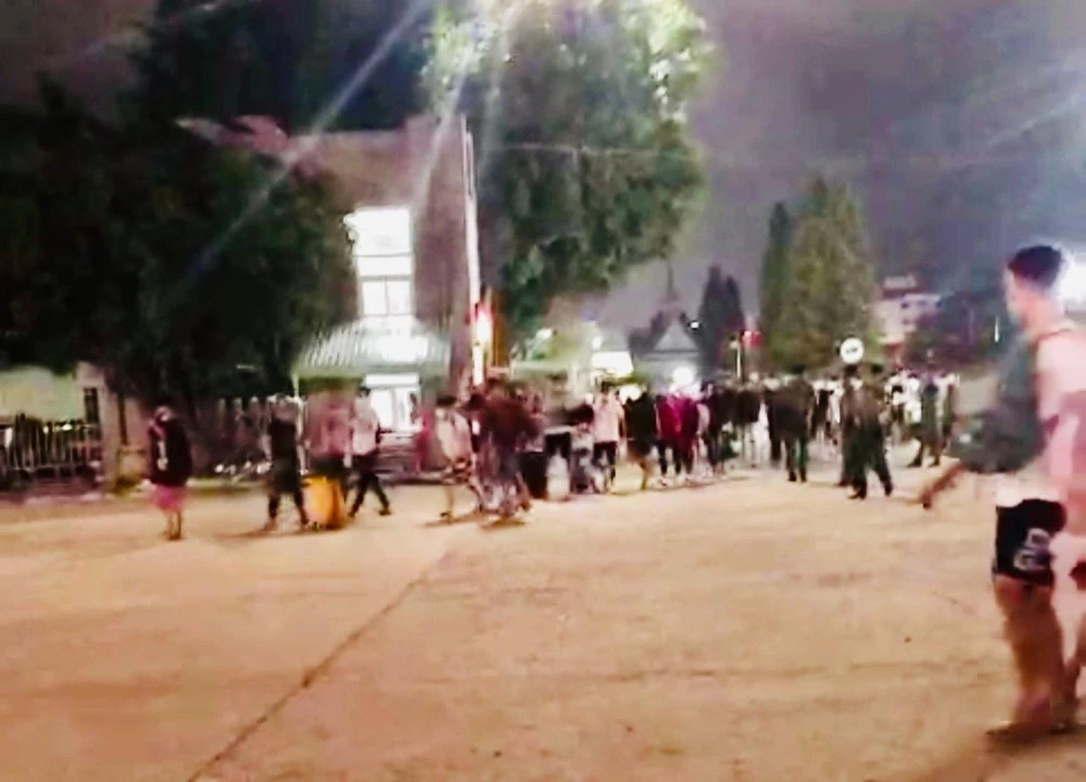 Hàng ngàn lao động người Việt về nước qua Cửa khẩu quốc tế Mộc Bài. Ảnh: CTV