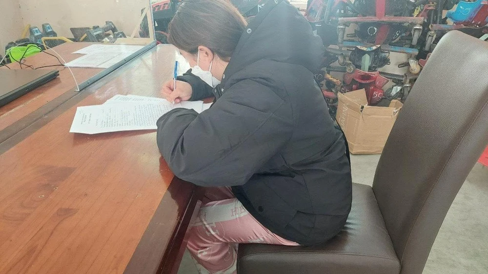 Hoàng tiếp tục lừa đảo khi đang được tại ngoại để điều tra một vụ án khác. Ảnh: CACC