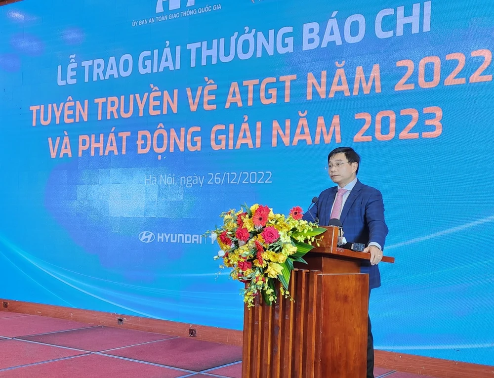 Bộ trưởng Bộ GTVT Nguyễn Văn Thắng phát biểu tại lễ trao giải. Ảnh: TS