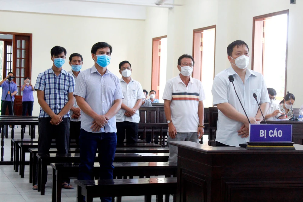 Thẩm phán tuyên 6 người vô tội: 'Tôi không xin ý kiến cấp trên' ảnh 2