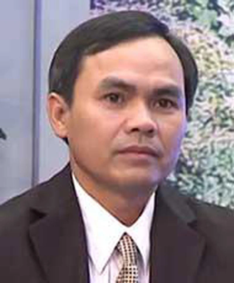 Thẩm phán mặc áo choàng, hội thẩm cũng nên như thế ảnh 7