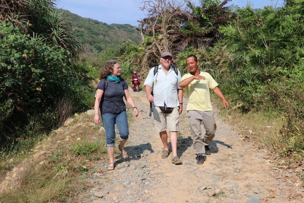 Khách du lịch quốc tế đến Côn Đảo (Bà Rịa-Vũng Tàu) trước khi có dịch. Ảnh: TRÙNG KHÁNH