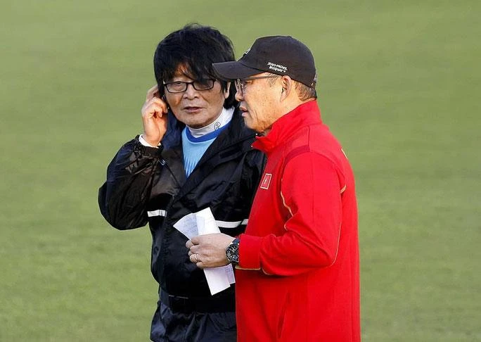 Các HLV như ông Park Hang-seo hay BS Choi sẽ rất thích thú nếu cùng đội Việt Nam thi đấu Asian Cup tại Hàn Quốc. Ảnh: CTV