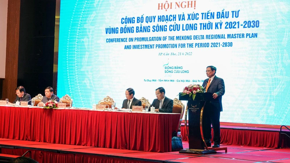 Thủ tướng Phạm Minh Chính chủ trì Hội nghị công bố quy hoạch và xúc tiến đầu tư vùng ĐBSCL thời kỳ 2021-2030. Ảnh: CHÂU ANH