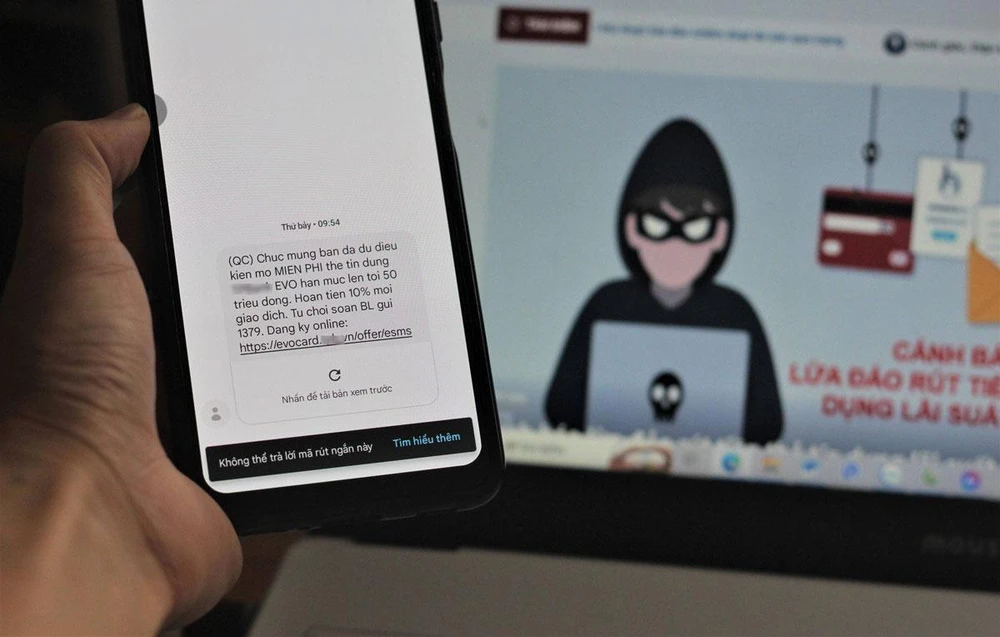 Nhiều tin nhắn, cuộc gọi rác đến từ nhiều thương hiệu cũng gây phiền hà đối với khách hàng. Ảnh: VIẾT THỊNH