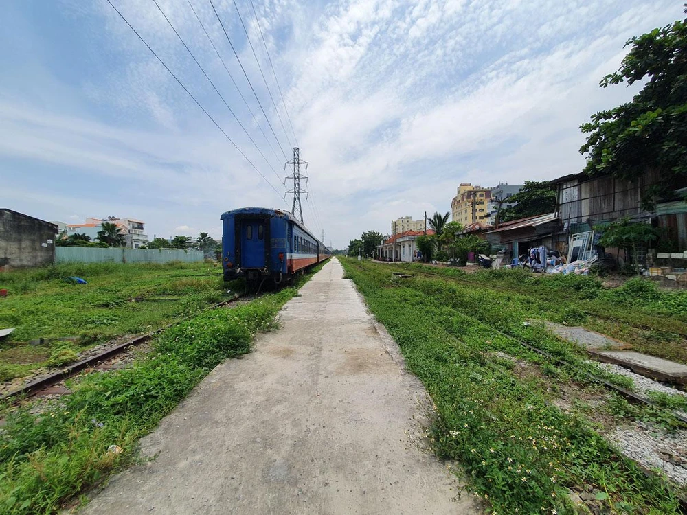 TP.HCM kiến nghị Bộ GTVT sớm triển khai thực hiện công tác giải phóng mặt bằng, tái định cư đối với ga Bình Triệu. Ảnh: HUY VŨ