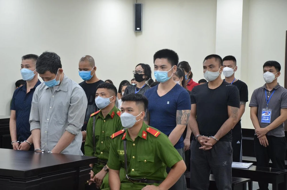 Các bị cáo tại tòa ngày 30-8. Ảnh: UYÊN TRANG