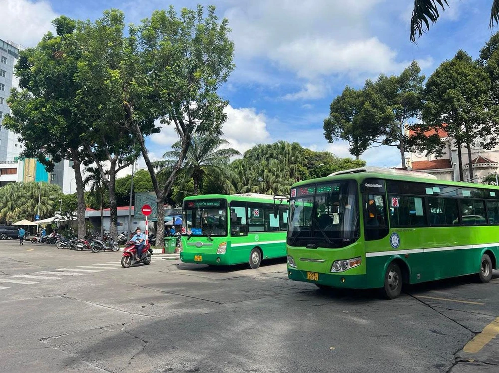 TP.HCM đang tập trung đầu tư cho loại hình xe buýt nhằm góp phần phát triển giao thông công cộng của TP. Ảnh: ĐT