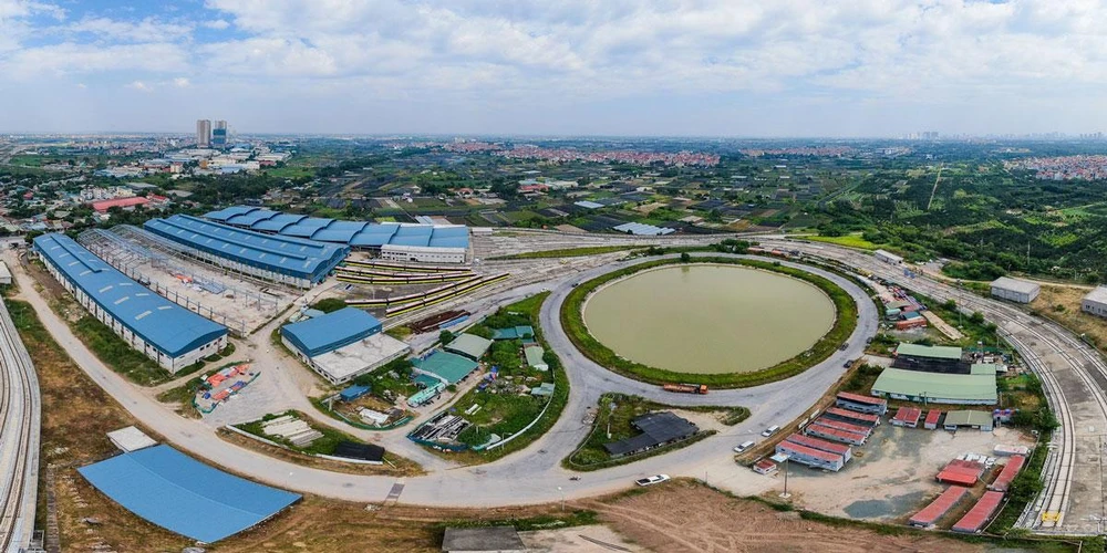 Dự án đường sắt đô thị Nhổn - ga Hà Nội liên tục lùi thời gian hoàn thành. Ảnh: VIẾT LONG