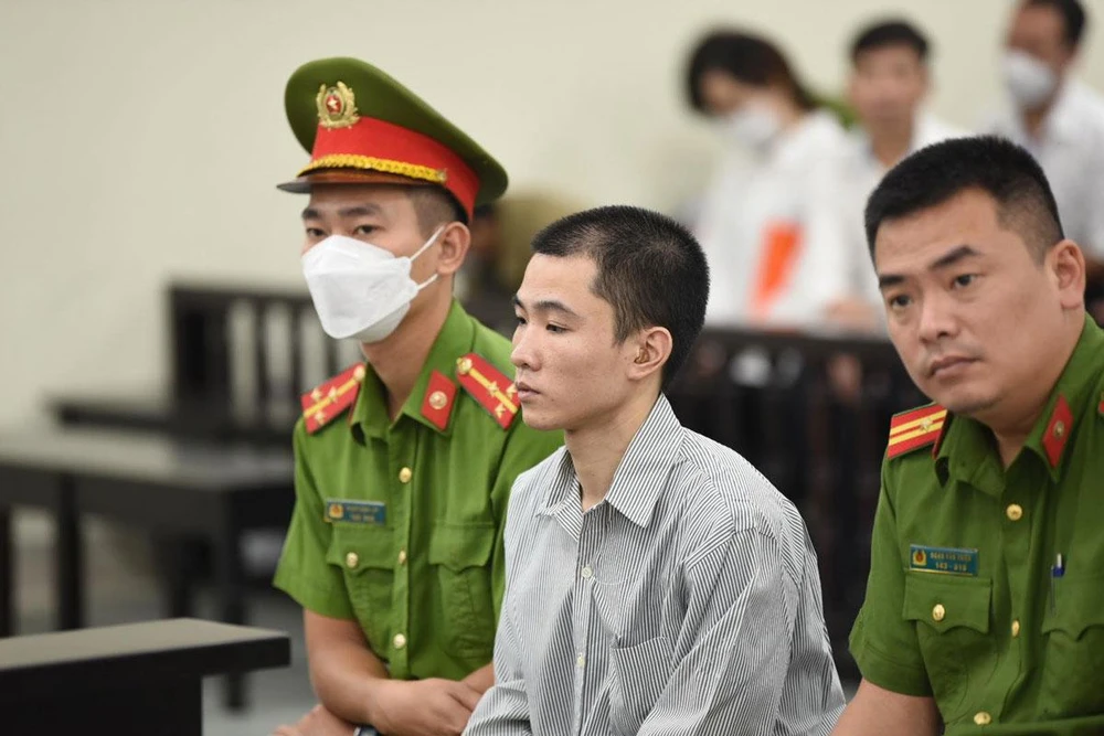 Bị cáo Nguyễn Trung Huyên tại tòa. Ảnh: UYÊN TRANG