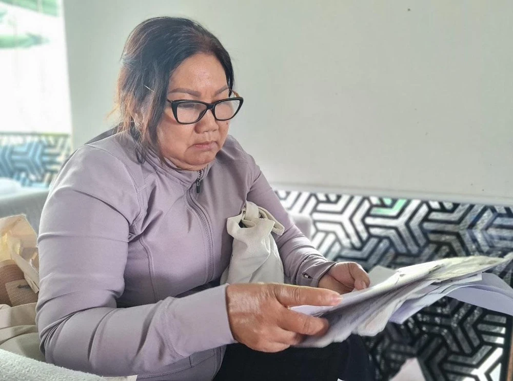 Bà Lan cho rằng 900 m2 đất là phần đất đang kinh doanh bị áp giá thấp... Ảnh: VH Bà Lan cho rằng 900 m2 đất là phần đất đang kinh doanh bị áp giá thấp... Ảnh: VH