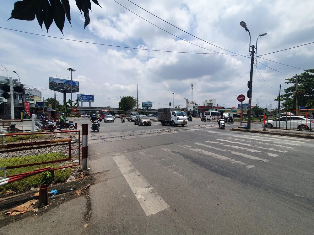 Quốc lộ 13, đoạn từ TP.HCM đi Bình Dương được đề xuất nâng cấp theo hình thức BOT. Ảnh: KC