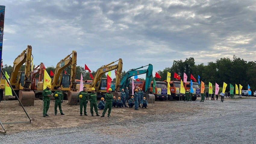 Cao tốc Bắc - Nam giai đoạn 2 là một trong các công trình được áp dụng chính sách thưởng. Ảnh: C.ANH