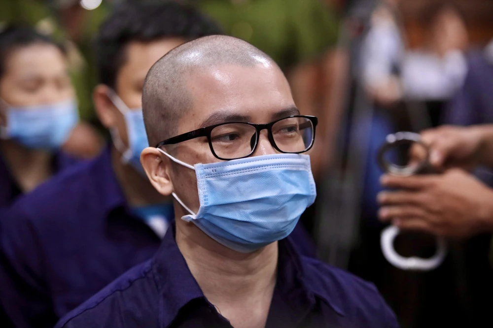 Nguyễn Thái Luyện kêu oan, cho rằng vẫn có đất để giao cho khách hàng. Ảnh: NGUYỆT NHI