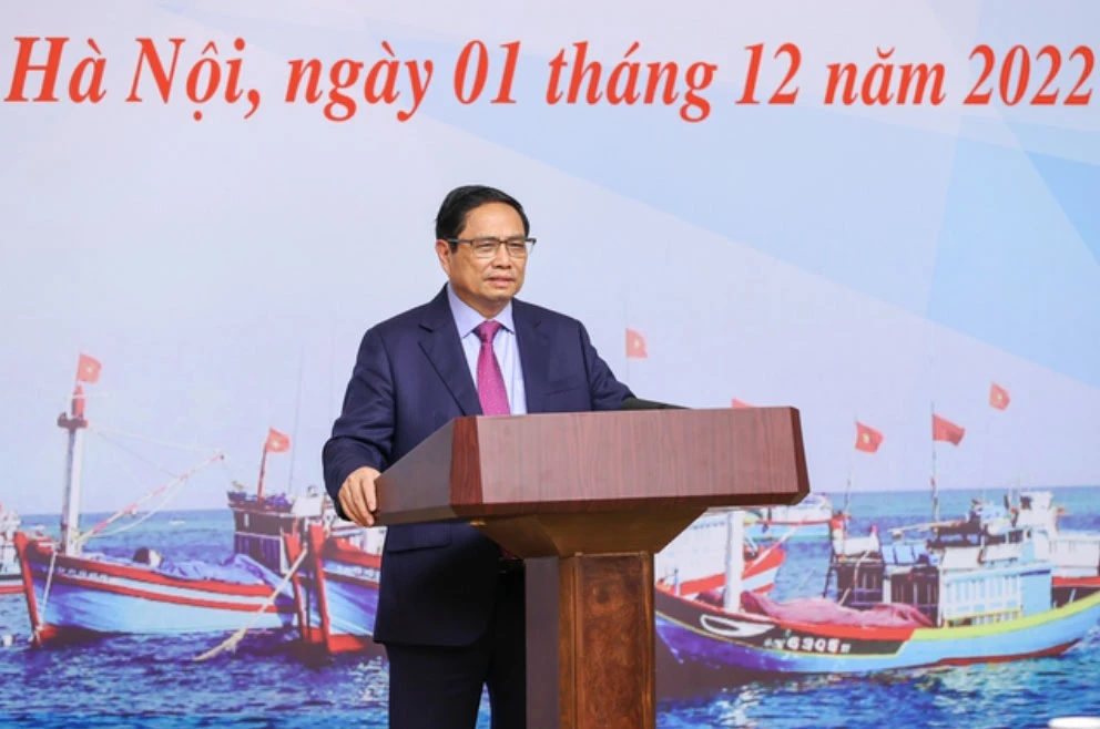 Thủ tướng Phạm Minh Chính chủ trì hội nghị trực tuyến với 28 tỉnh, TP ven biển về chống IUU. Ảnh: CP