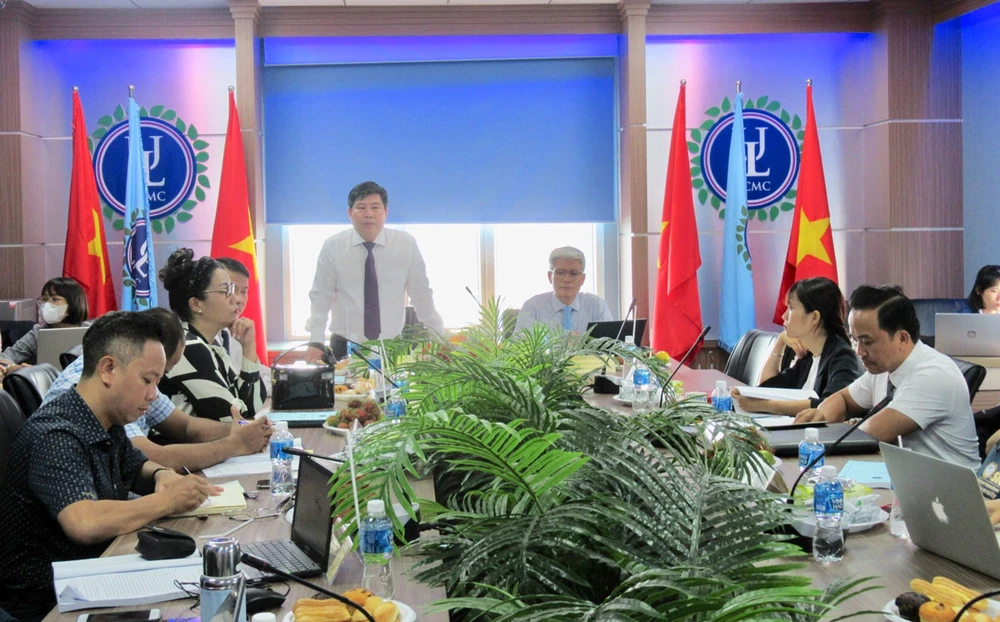 Hội thảo bàn về việc giải quyết các tranh chấp dân sự chưa có điều luật để áp dụng, trong đó có việc kiện đòi sính lễ. Ảnh: YC