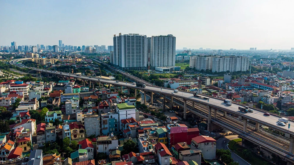 Người thuê nhà ở có diện tích tối thiểu 15 m2/người mới được đăng ký thường trú tại khu vực nội thành Hà Nội. Ảnh: PHI HÙNG