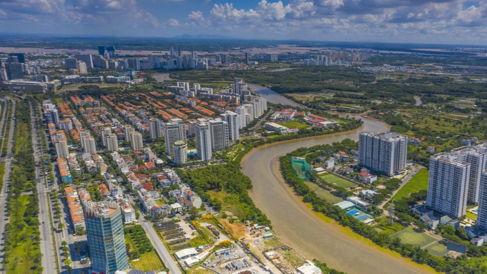 Đại biểu quốc hội đề xuất Luật Đất đai (sửa đổi) chỉ nên quy định ba trường hợp doanh nghiệp - người dân tự thỏa thuận khi thu hồi đất… Ảnh minh họa: HOÀNG GIANG