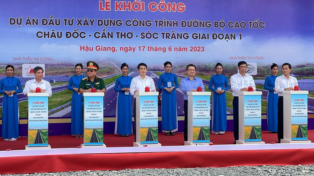 P9-Bai_vietlong_caotocchaudoc_h1 -thylan.jpg