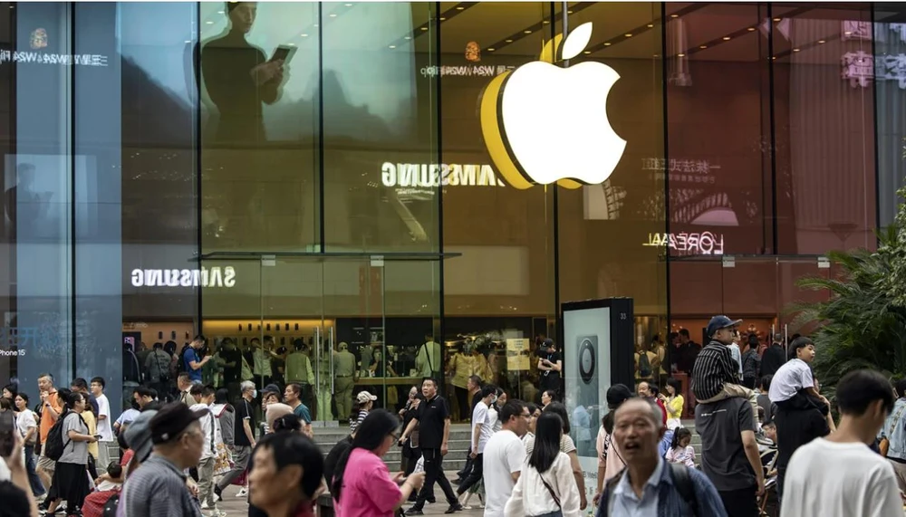 Anh chan trang P16 dang 8-11-2023.jpg