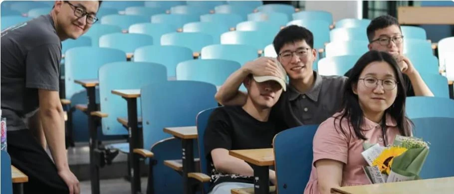 Ảnh chân trang P16 đăng 21-2-2024-du học sinh Trung Quốc.jpg