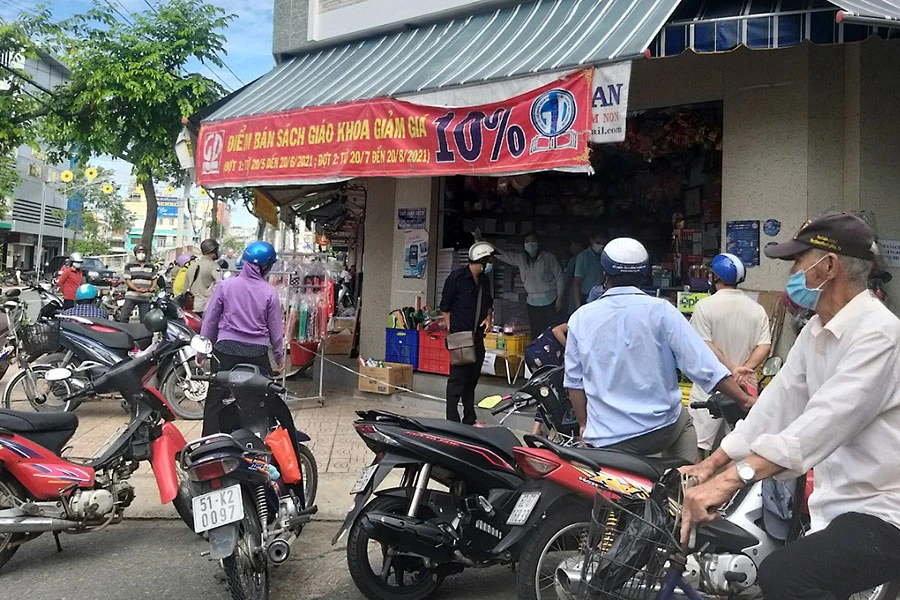 Hà Nội: Nhộn nhịp bên trong, siết chặt cửa ngõ ảnh 3