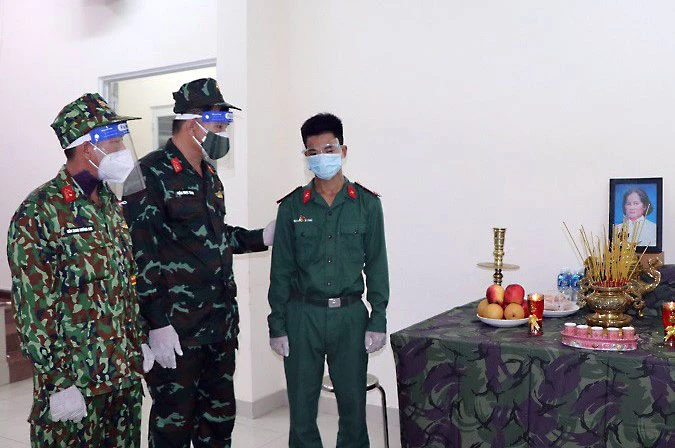 Quả đấm thép miền Đông, có lệnh là lên đường ảnh 3 Quả đấm thép miền Đông, có lệnh là lên đường ảnh 3