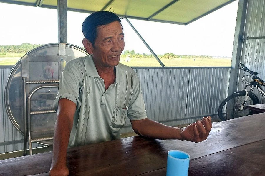 Ông Năm Rương luôn gắn bó với biên giới, lực lượng biên phòng và nhân dân Campuchia. Ảnh: Huỳnh Du