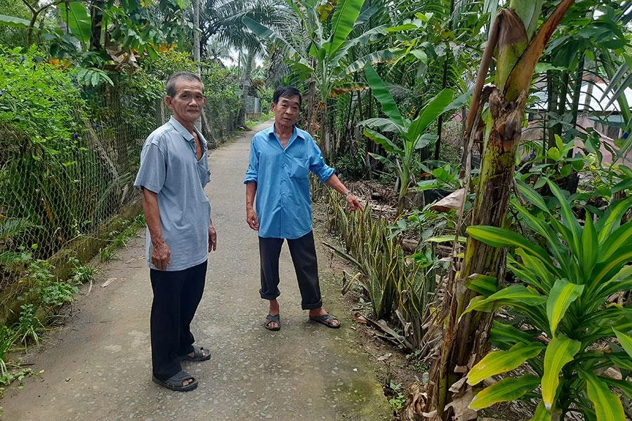 Lộ bê tông liên ấp Tân Hòa Trong và Tân Hòa Ngoài vẫn còn tốt. Ảnh: ĐÔNG HÀ Lộ bê tông liên ấp Tân Hòa Trong và Tân Hòa Ngoài vẫn còn tốt. Ảnh: ĐÔNG HÀ