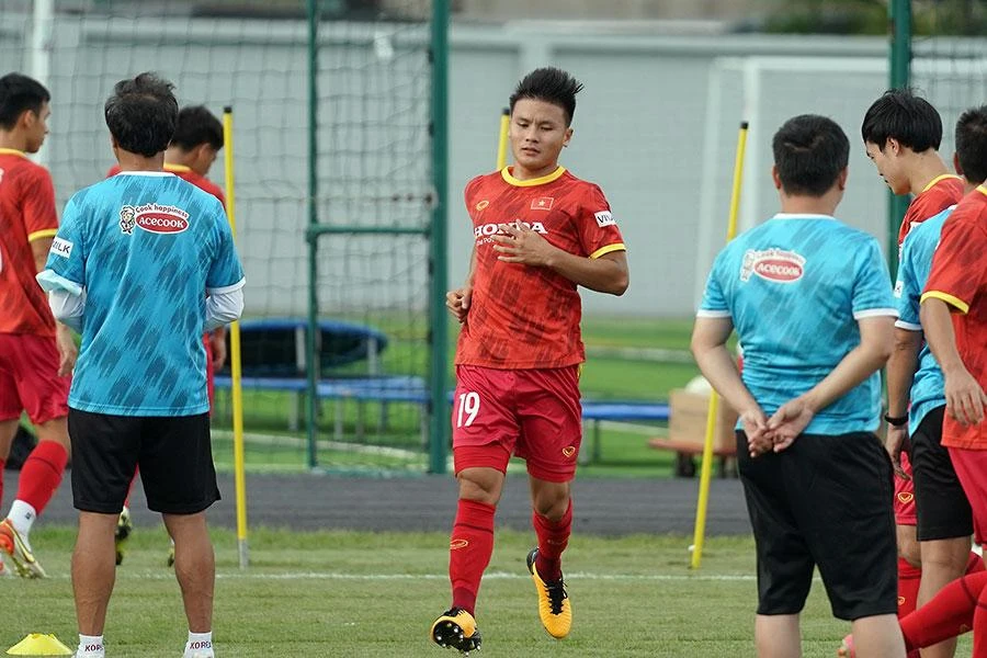 Quang Hải sẽ có cơ hội ra sân trận Việt Nam - Ấn Độ. Ảnh: ANH PHƯƠNG