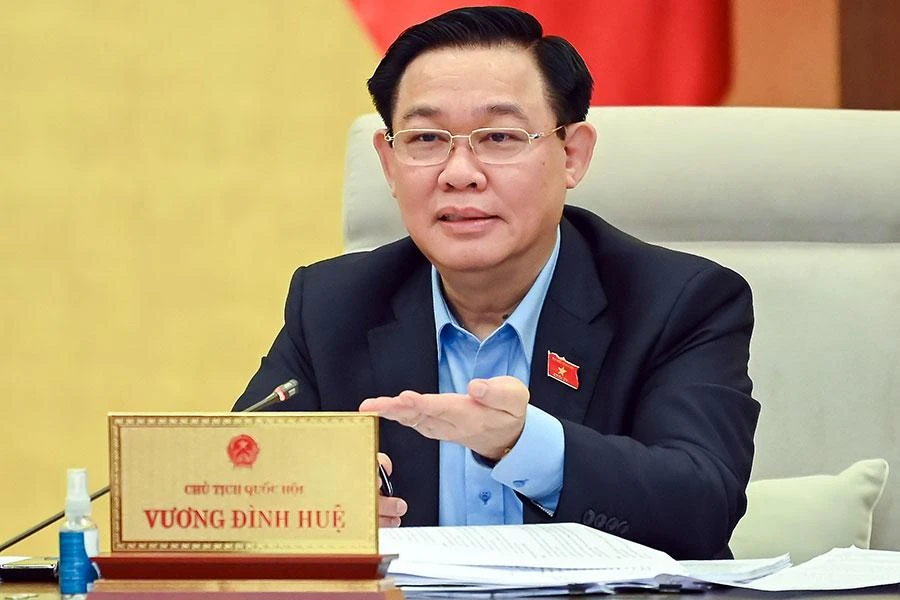 Chủ tịch Quốc hội Vương Đình Huệ phát biểu tại phiên họp. Ảnh: PHẠM THẮNG