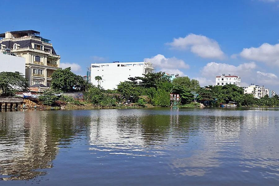 TP.HCM đang lên các phương án phòng chống sạt lở nhằm đảm bảo an toàn cho người dân và các công trình. Ảnh: N.CHÂU