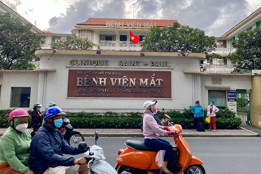 Tân giám đốc BV Mắt TP.HCM hy vọng những giải pháp thiết thực sẽ đưa BV sớm ổn định và phát triển mạnh trong thời gian tới. Ảnh: HOÀNG GIANG