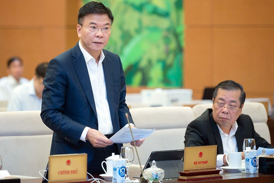 Bộ trưởng Bộ Tư pháp Lê Thành Long