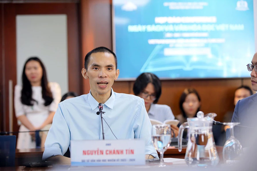 Anh Nguyễn Chánh Tín là một trong 10 đại sứ văn hóa đọc của ngày Sách và Văn hóa đọc Việt Nam lần hai. Ảnh: NVCC