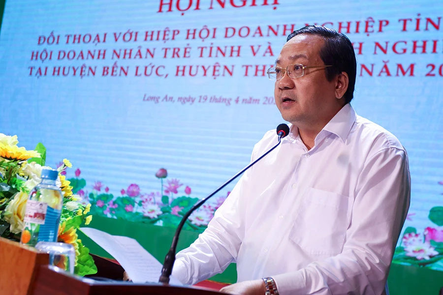 Phó Chủ tịch UBND tỉnh Long An Nguyễn Minh Lâm tại buổi tọa đàm. Ảnh: HUỲNH DU