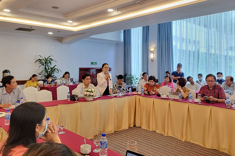 Các doanh nghiệp kiến nghị tháo gỡ khó khăn trong hội thảo. Ảnh: THU HÀ