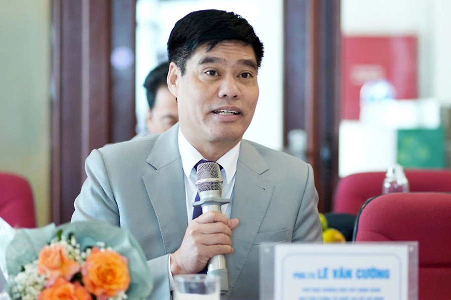 PGS.TS Lê Văn Cường