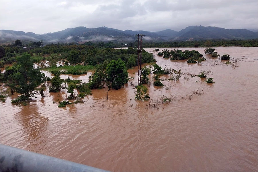 Mưa lớn khiến nhiều diện tích cây trồng của người dân xã Đạ Oai (huyện Đạ Huoai) bị ngập nặng. Ảnh: VT