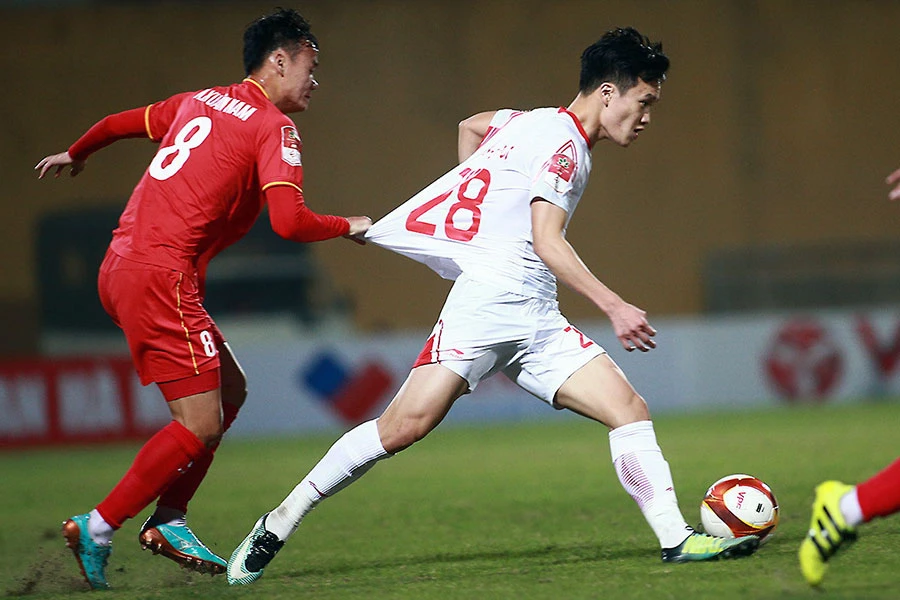 Công an Hà Nội và Viettel sẽ níu áo nhau hay tân binh sẽ về đích sớm trong trận cầu thu hoạch 3 điểm? Ảnh: ANH PHƯƠNG